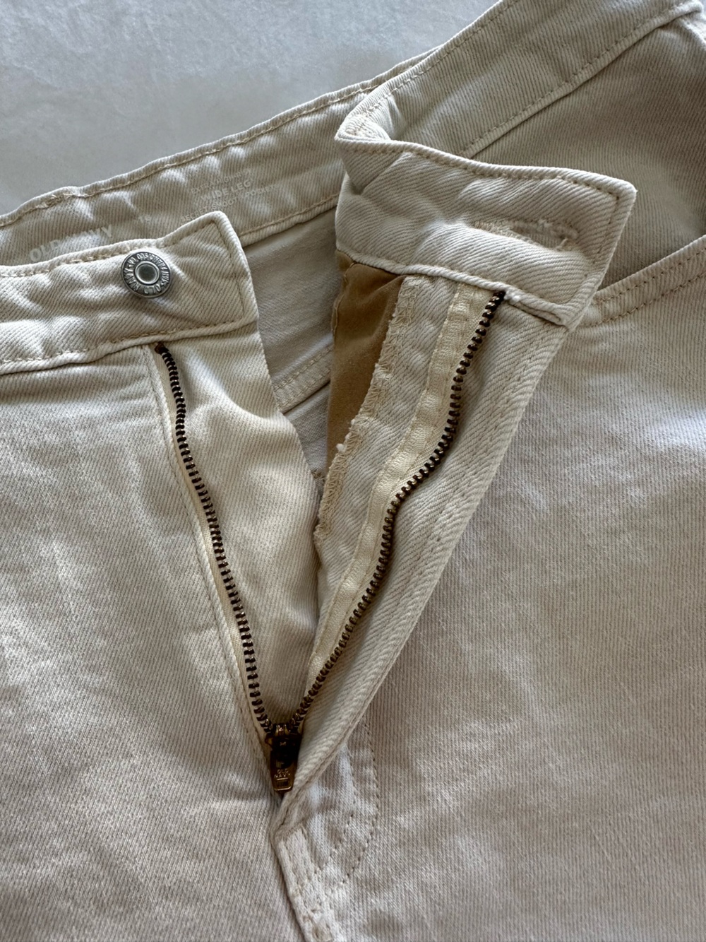 Old Navy high rise, wide leg jeans in cream, size 16 - Picture 4 of 13
